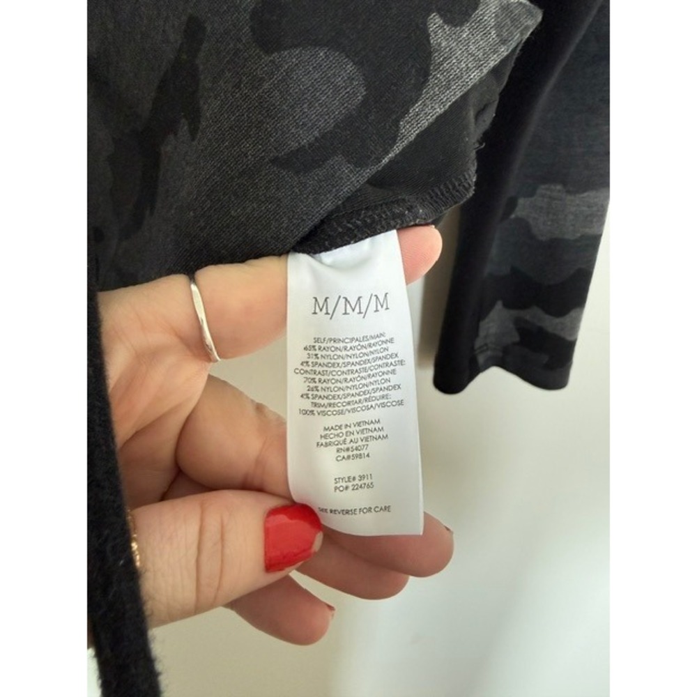 Cabi Grey & Black Camo Knit Jacket #3911 | Size Medium - Picture 8 of 9